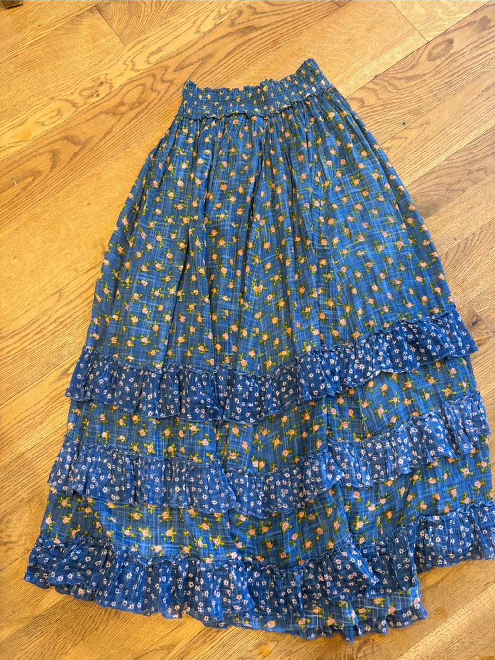 Free People FP ONE Brynn Printed Maxi Skirt Smocked Tiered Ruffle . Size small - Picture 6 of 7